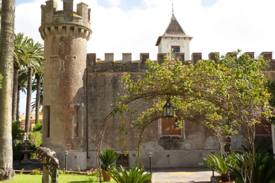 Castillo El Camino Largo