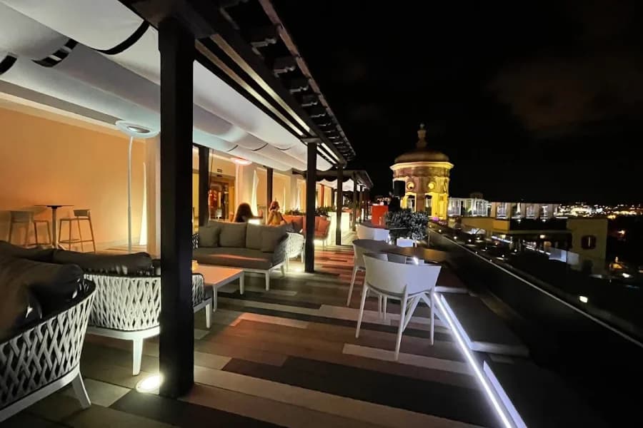 Alis Rooftop