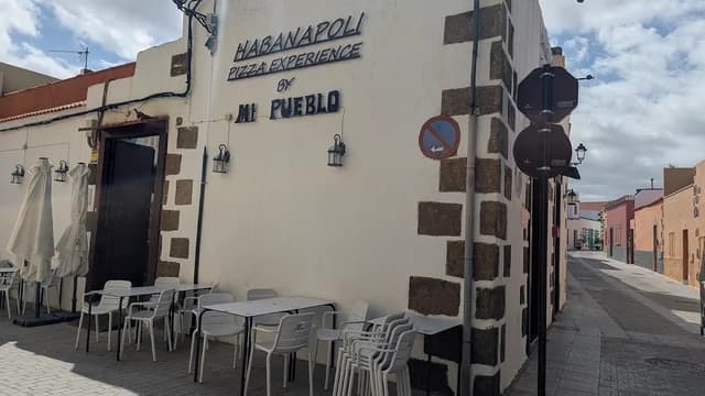 HabaNapoli pizza experience by Mi Pueblo