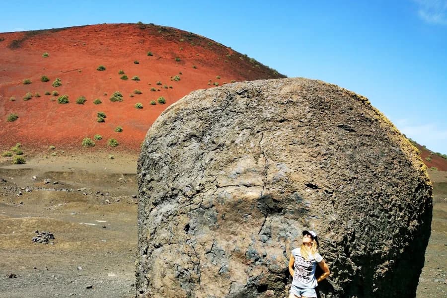 Bomba volcánica Gude