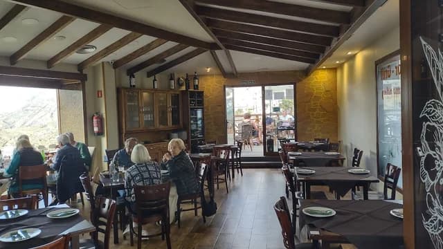 Restaurante Asador Grill El Almendro