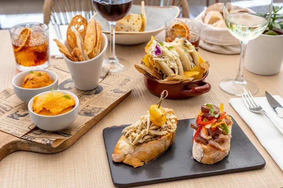 Enyesque Tapas Bar
