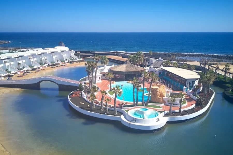 Restaurant HD Beach Resort