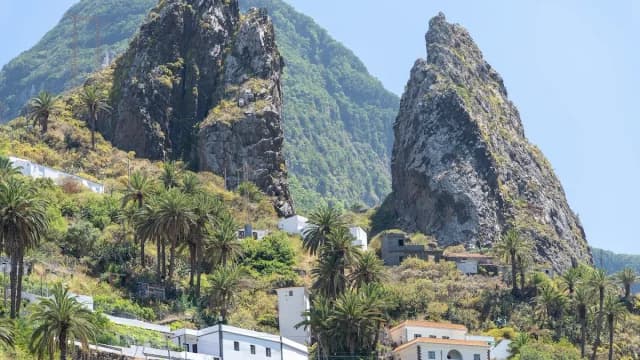 Roques Pedro y Petra