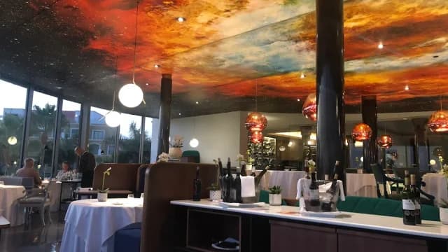 Restaurante La Cúpula - Adrian Hoteles
