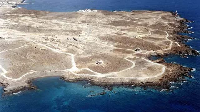 Playa de los Cardones