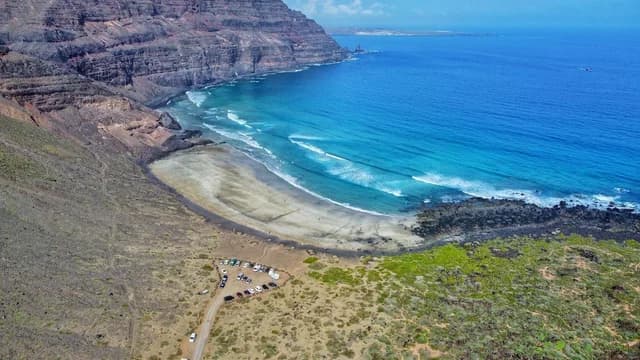Playa De Orzola