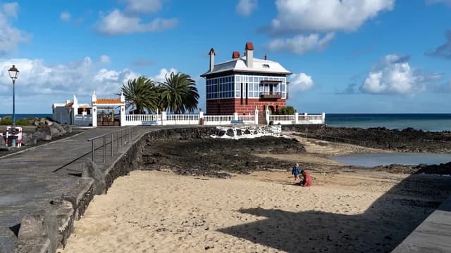 El Charcón