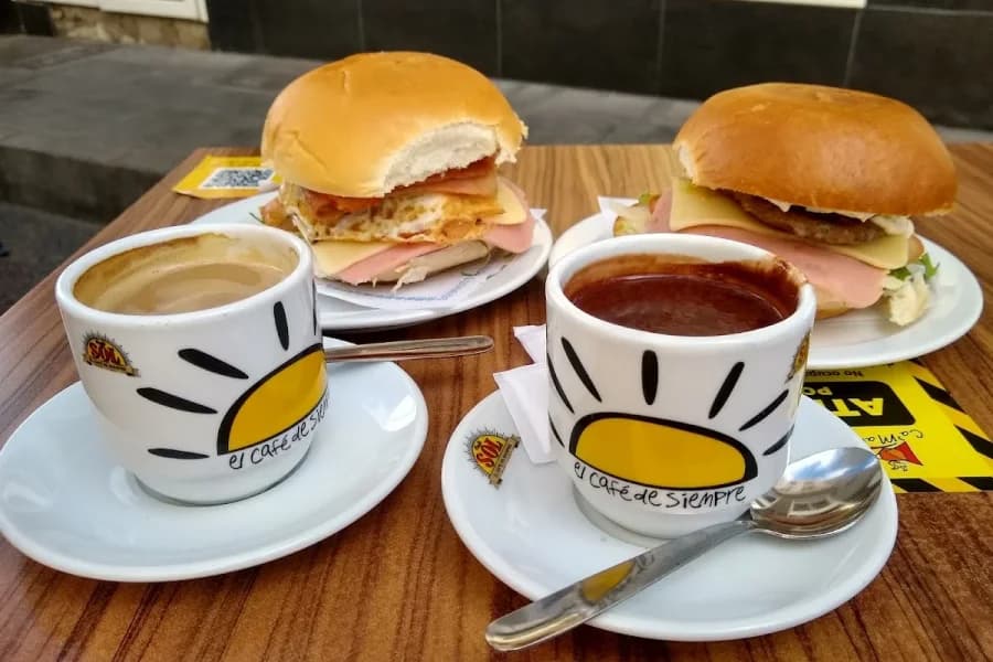 Hamburgueseria Pizzeria Capricho