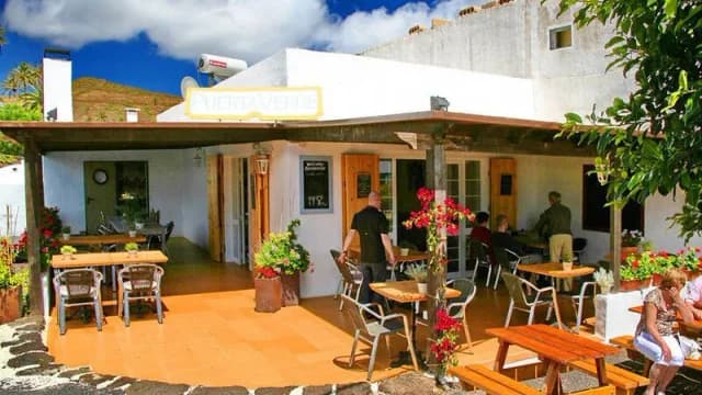 La Puerta Verde
