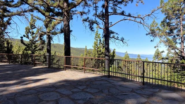 Ortuño Viewpoint