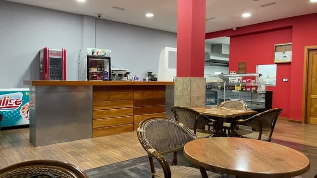 Bar restaurante Piscolabis La Veguetilla