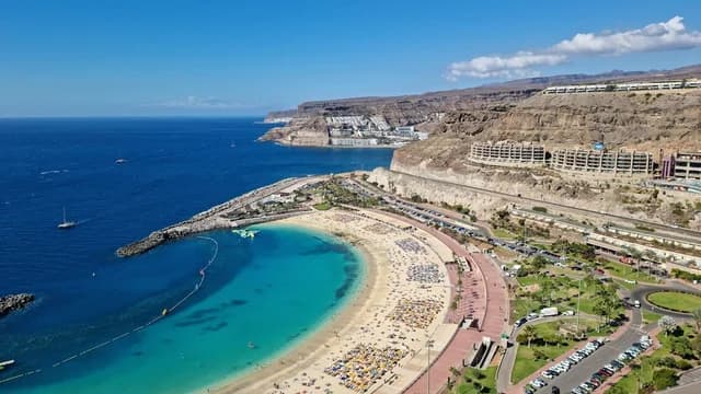 Playa de Amadores