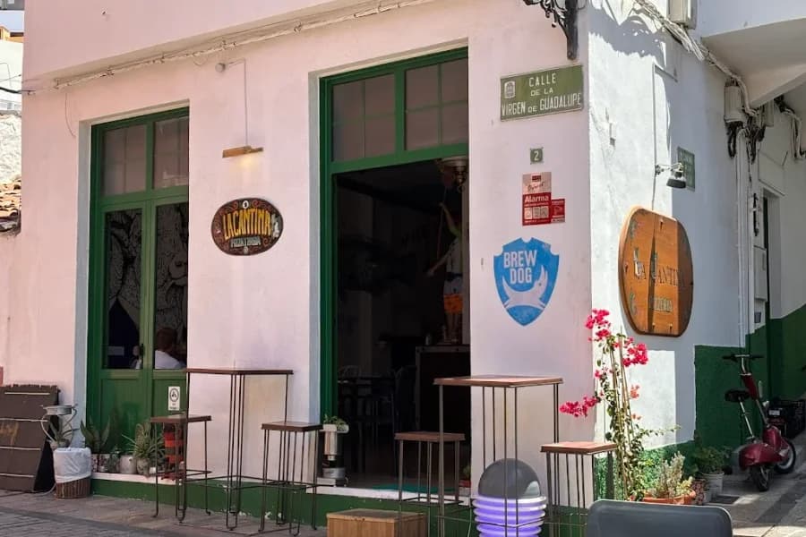 La Cantina