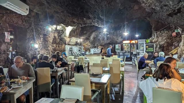 La Cueva Caprichosa