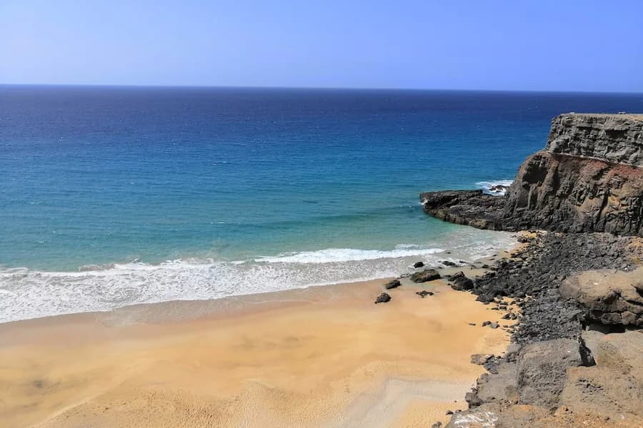 Playa del Aljibe de la Cueva