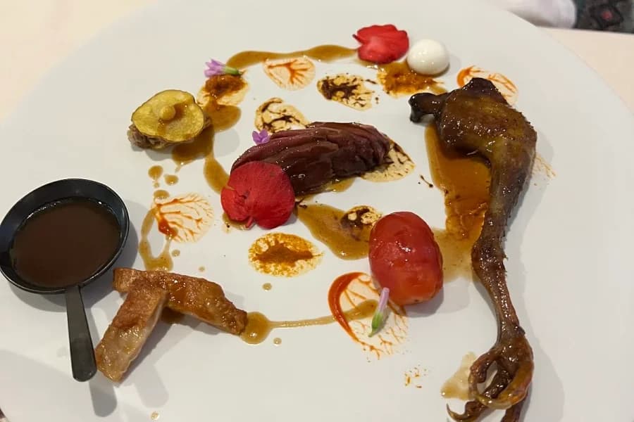 Taste 1973 Restaurant