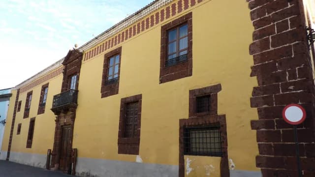 Casa De Los Capitanes