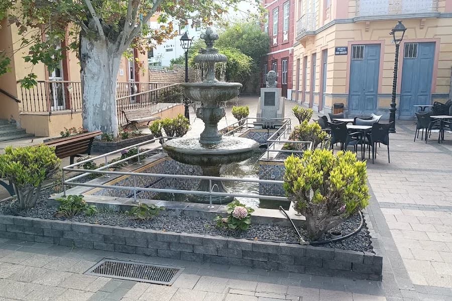 Plaza de Simon Guadalupe