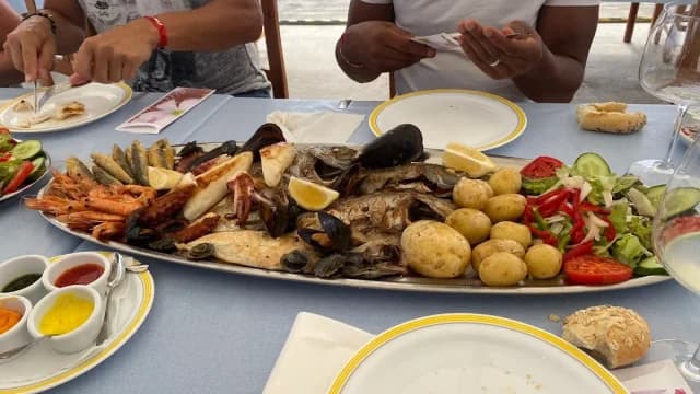 La Marina restaurante de comida canaria
