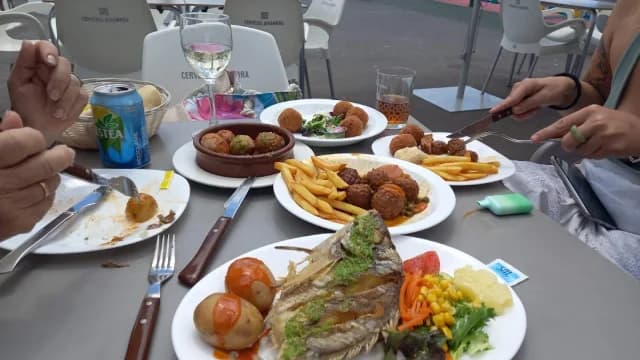Restaurante Ctro. Socio Cultural El Marinero