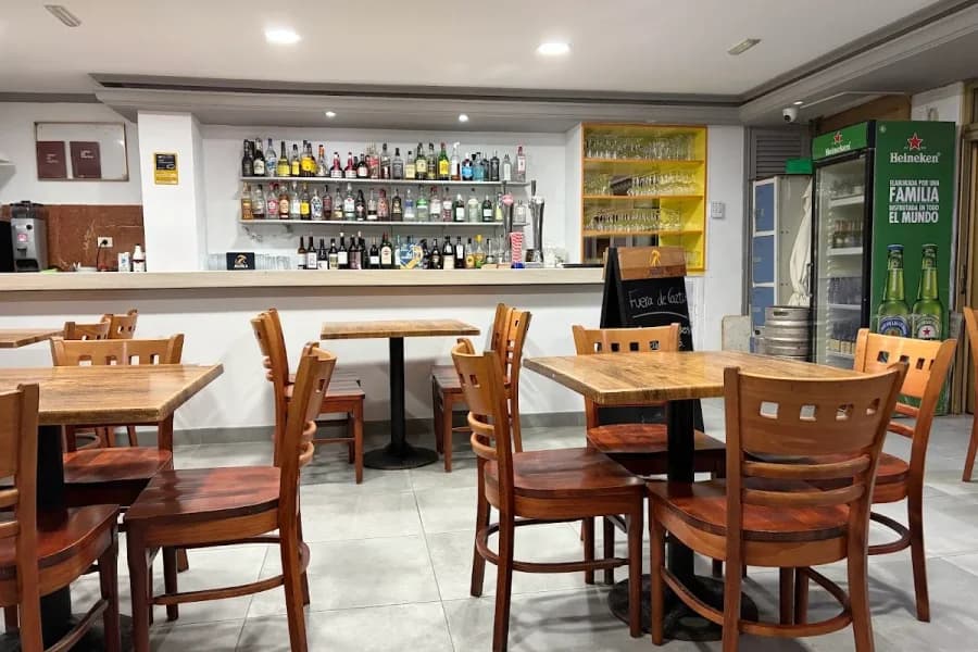 RESTAURANTE LA ESQUINA DE VELARDE