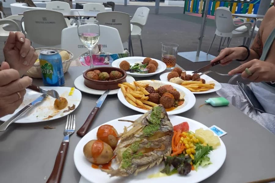 Restaurante Ctro. Socio Cultural El Marinero