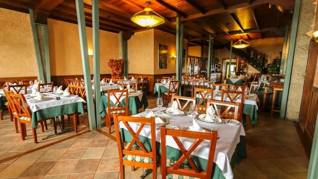 Restaurante Arcos de la Laguna, Valleseco