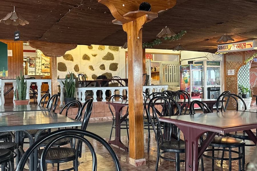Restaurante La Casa De Ellos