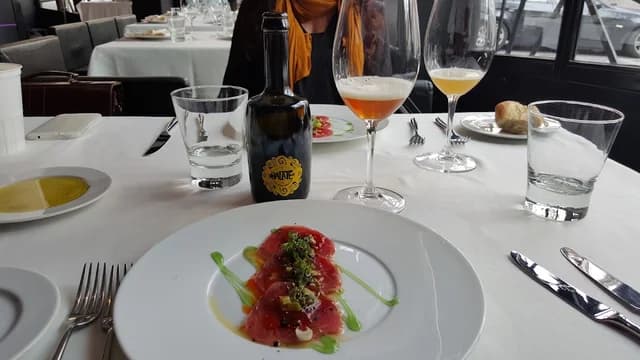 MAjUGA Restaurante