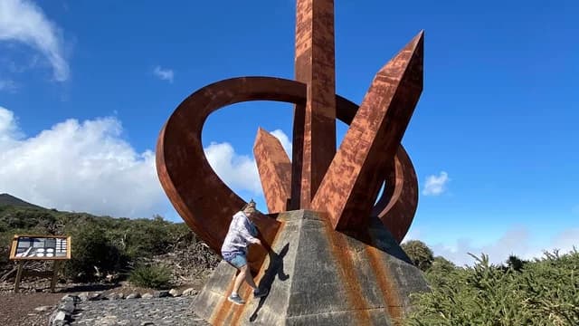 Monumento al Infinito