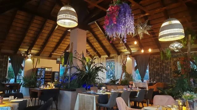 Buddha Restaurant & Lounge