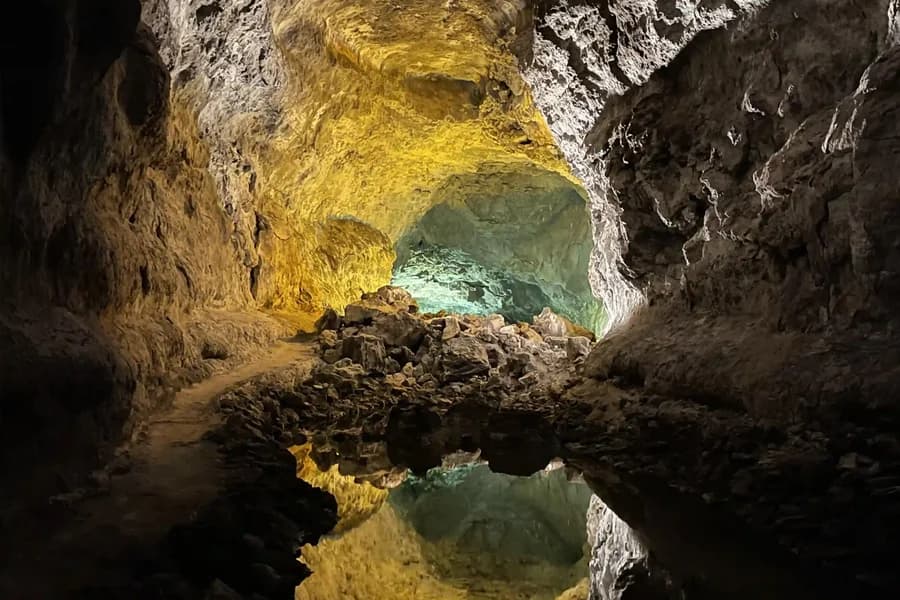 Cueva de los Verdes