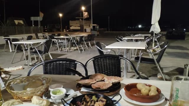 Restaurante- Mesón De La Tierra