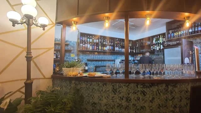 Yerbabuena housebar