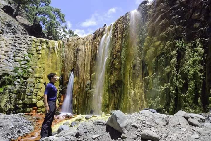 Cascada de los Colores