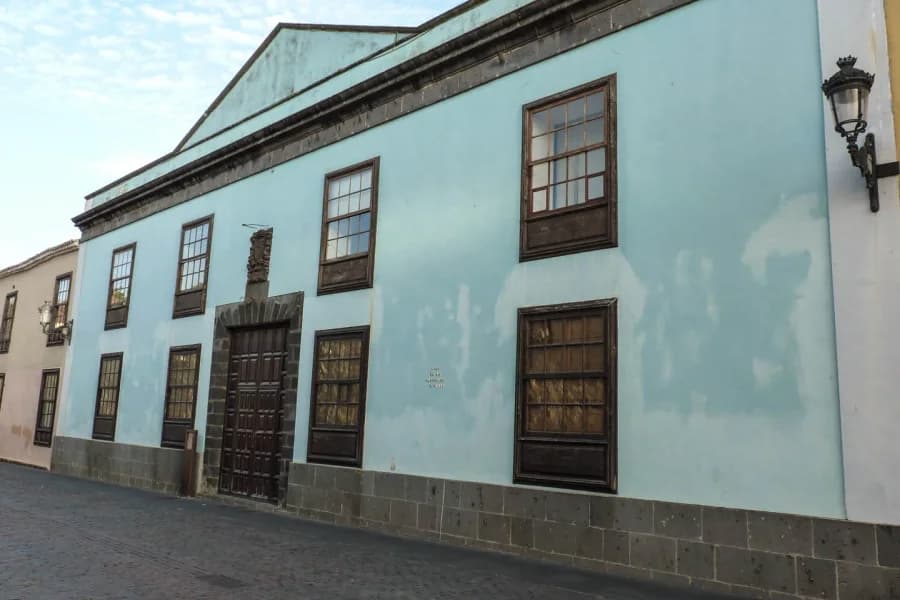 Casa De La Alhóndiga