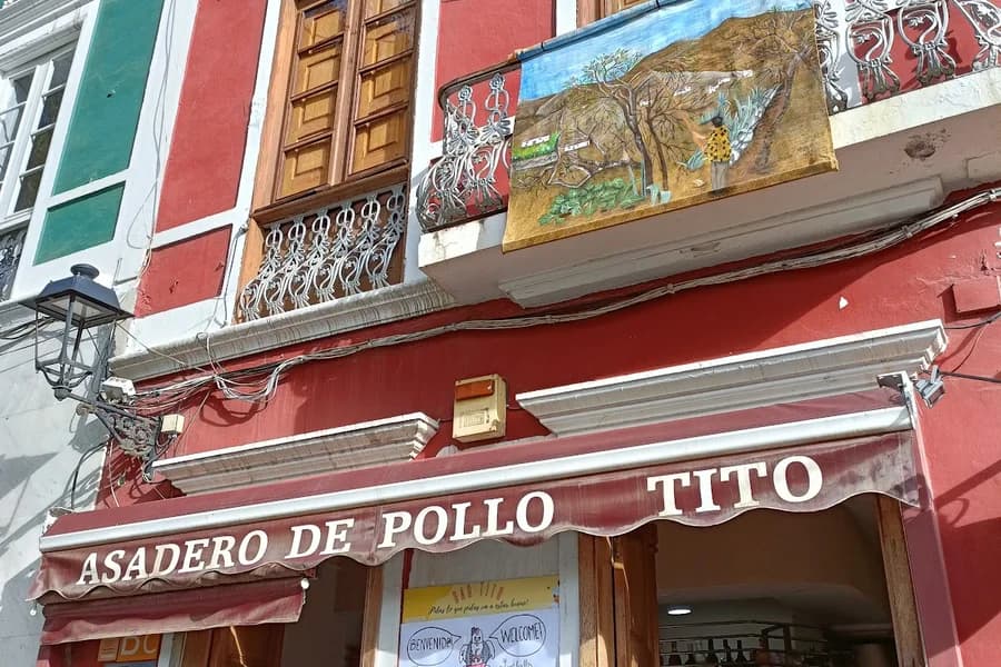 Asadero de pollos Tito