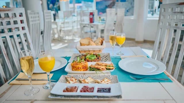 Restaurante La Cueva de Los Roques