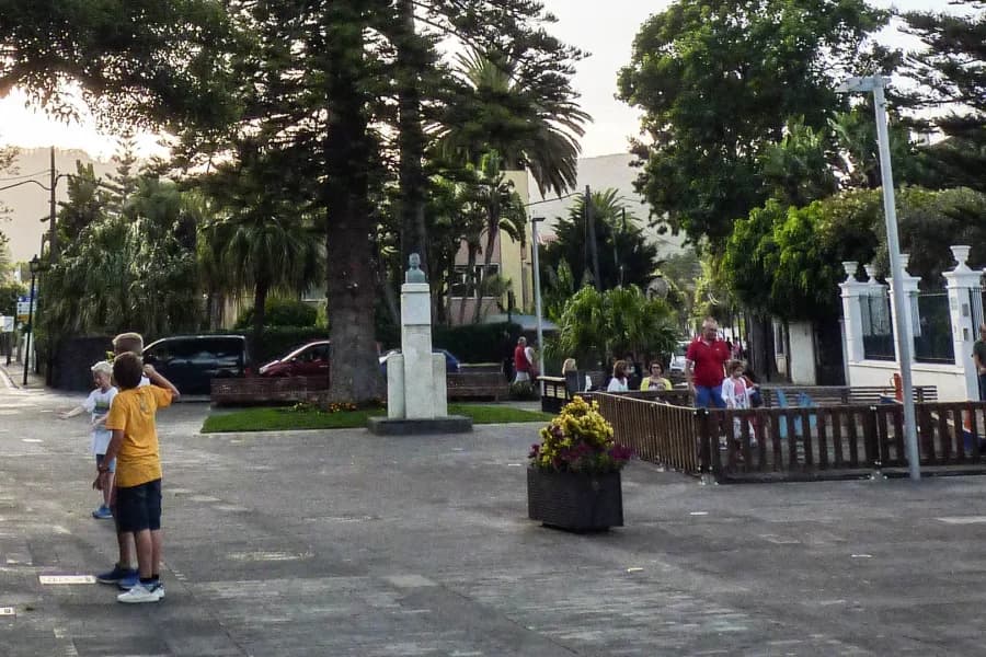 Plaza De La Junta Suprema - Plaza De Los Bolos