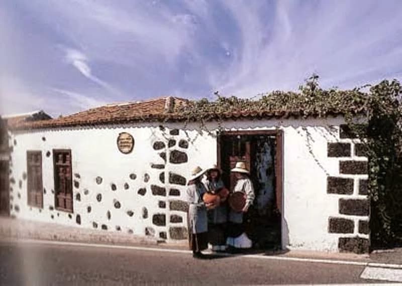 Centro Alfarero y Museo Etnográfico Cha Domitila